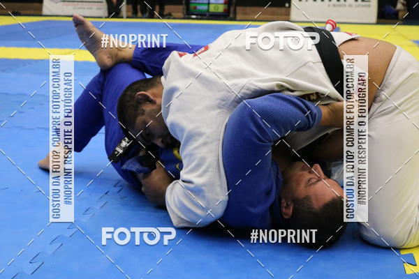 Buy your photos of the eventfight friends on Fotop