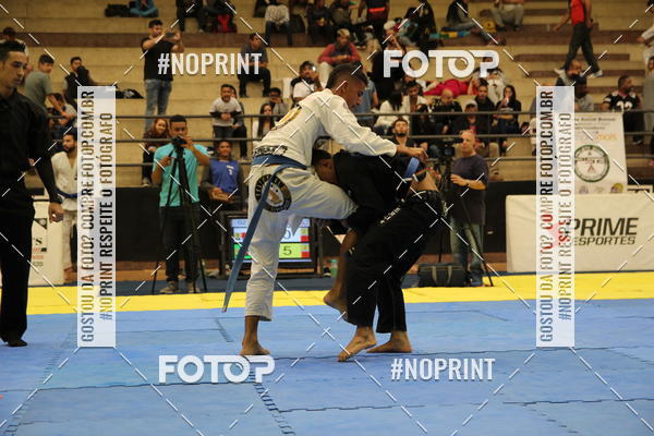 Acquista le foto dell'eventofight friends in Fotop