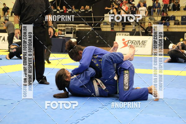 Acquista le foto dell'eventofight friends in Fotop