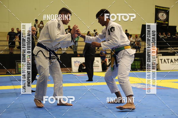 Acquista le foto dell'eventofight friends in Fotop