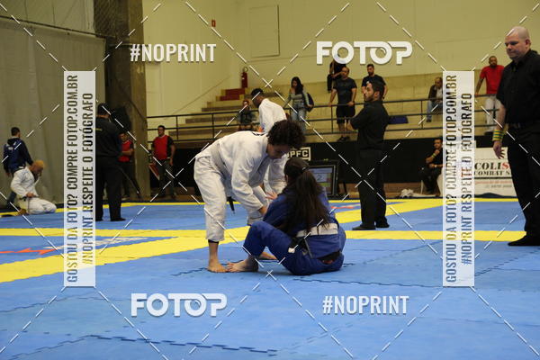 Acquista le foto dell'eventofight friends in Fotop