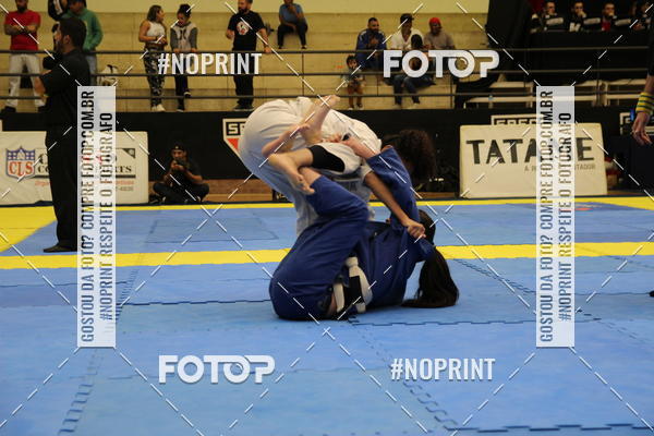 Acquista le foto dell'eventofight friends in Fotop