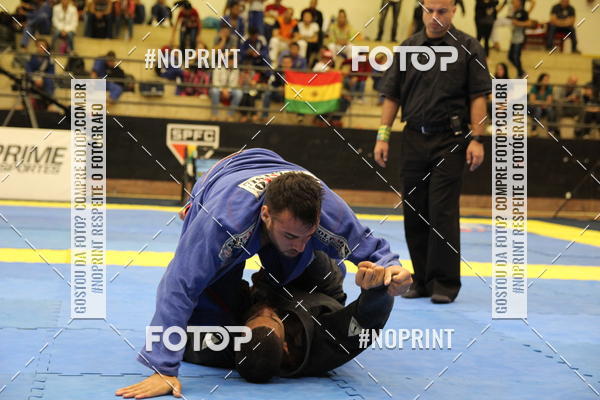 Acquista le foto dell'eventofight friends in Fotop