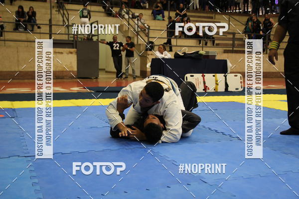 Buy your photos of the eventfight friends on Fotop