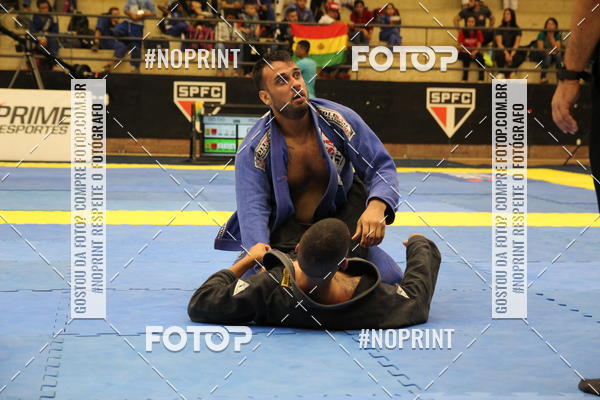 Acquista le foto dell'eventofight friends in Fotop