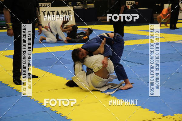 Buy your photos of the eventfight friends on Fotop