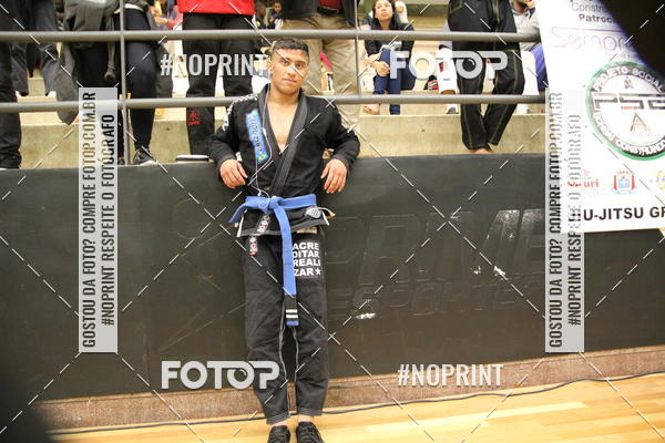 Buy your photos of the eventfight friends on Fotop