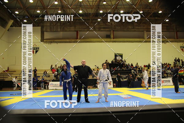 Buy your photos of the eventfight friends on Fotop