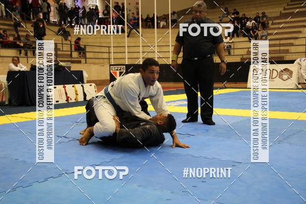 Buy your photos of the eventfight friends on Fotop