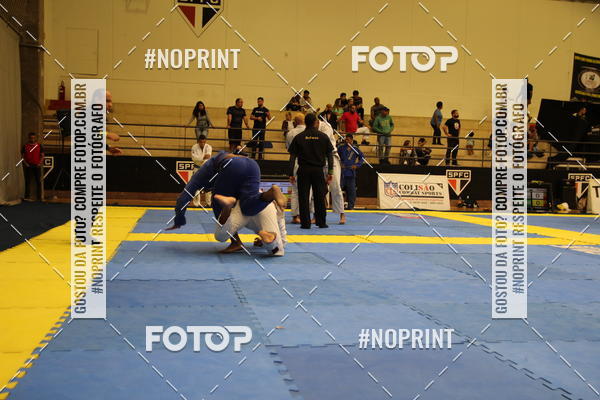 Buy your photos of the eventfight friends on Fotop