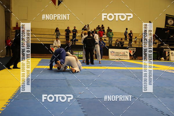 Buy your photos of the eventfight friends on Fotop