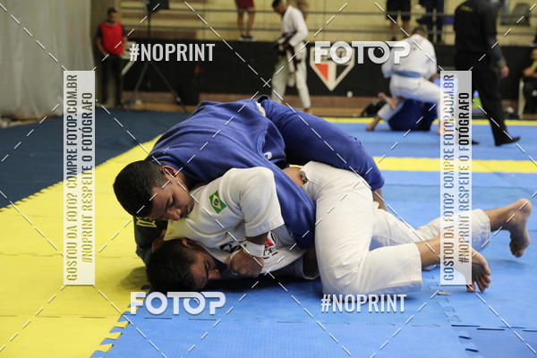 Buy your photos of the eventfight friends on Fotop