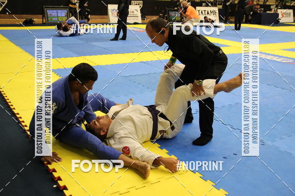 Buy your photos of the eventfight friends on Fotop