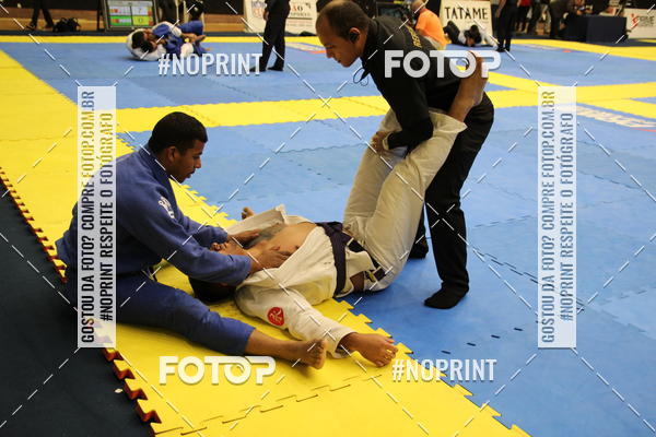 Buy your photos of the eventfight friends on Fotop