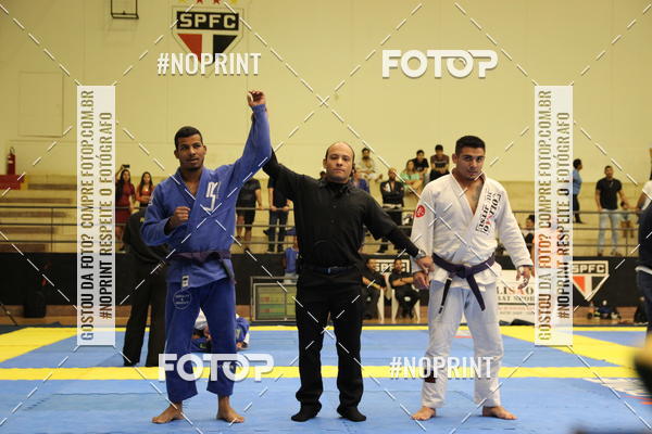 Buy your photos of the eventfight friends on Fotop