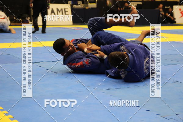 Buy your photos of the eventfight friends on Fotop