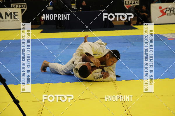 Buy your photos of the eventfight friends on Fotop