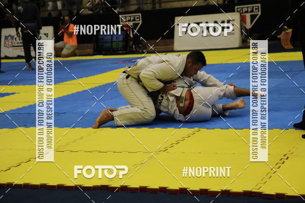 Buy your photos of the eventfight friends on Fotop