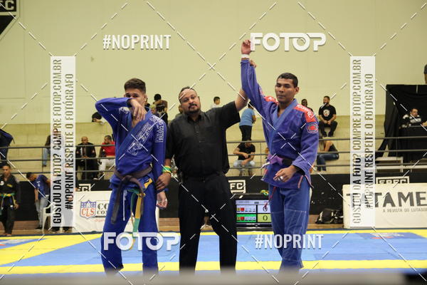 Buy your photos of the eventfight friends on Fotop