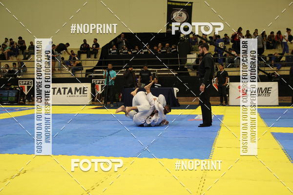 Buy your photos of the eventfight friends on Fotop