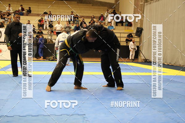 Buy your photos of the eventfight friends on Fotop