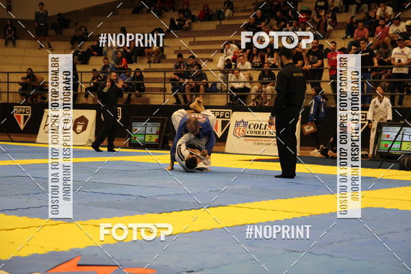 Buy your photos of the eventfight friends on Fotop