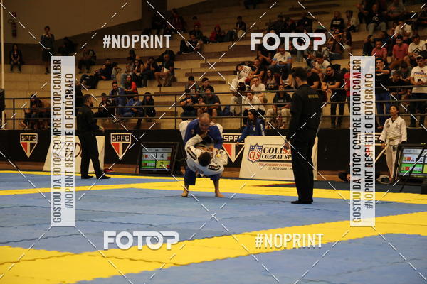 Buy your photos of the eventfight friends on Fotop