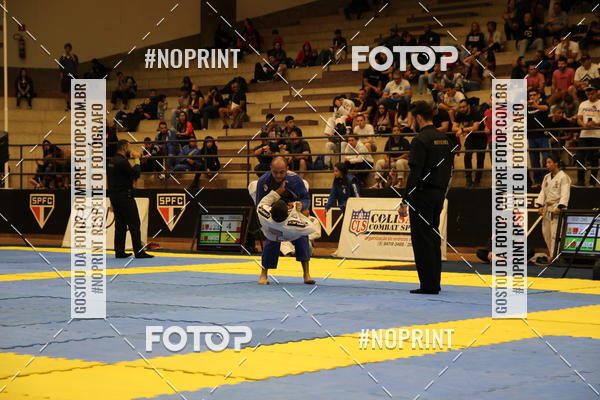 Buy your photos of the eventfight friends on Fotop