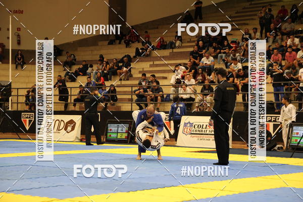 Buy your photos of the eventfight friends on Fotop