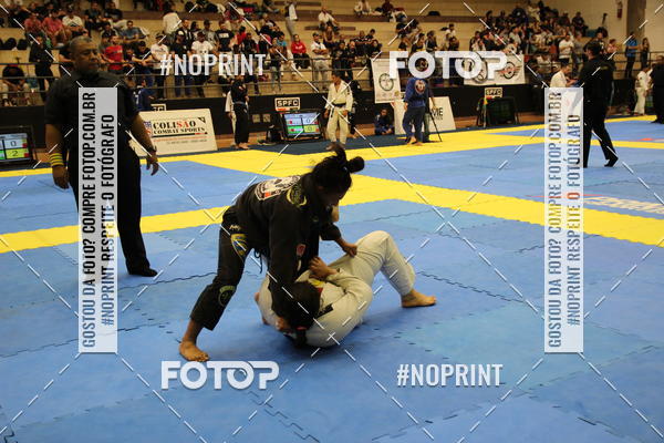 Buy your photos of the eventfight friends on Fotop