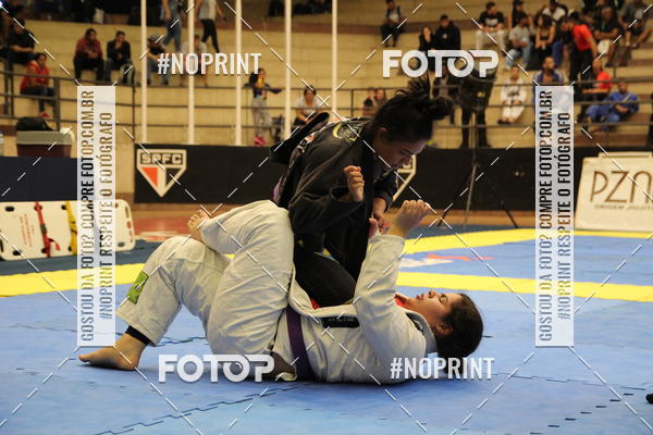 Buy your photos of the eventfight friends on Fotop