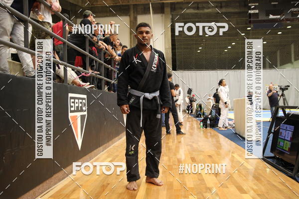 Buy your photos of the eventfight friends on Fotop