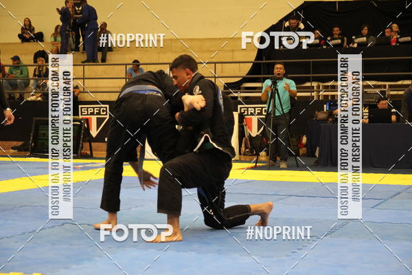 Buy your photos of the eventfight friends on Fotop