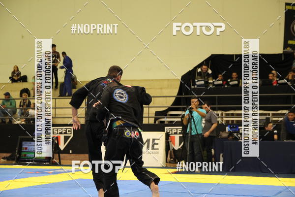 Buy your photos of the eventfight friends on Fotop