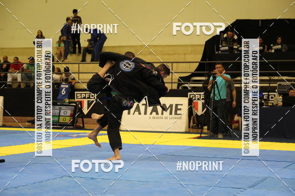 Buy your photos of the eventfight friends on Fotop