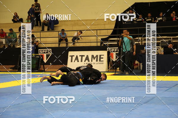 Buy your photos of the eventfight friends on Fotop