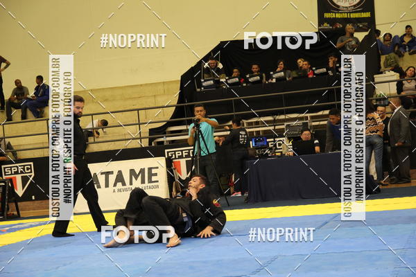 Buy your photos of the eventfight friends on Fotop