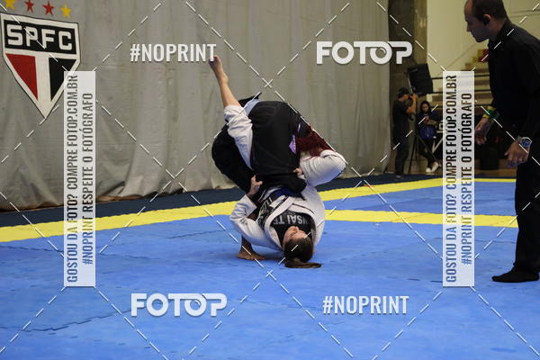 Buy your photos of the eventfight friends on Fotop