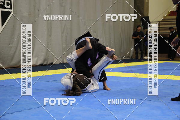 Buy your photos of the eventfight friends on Fotop