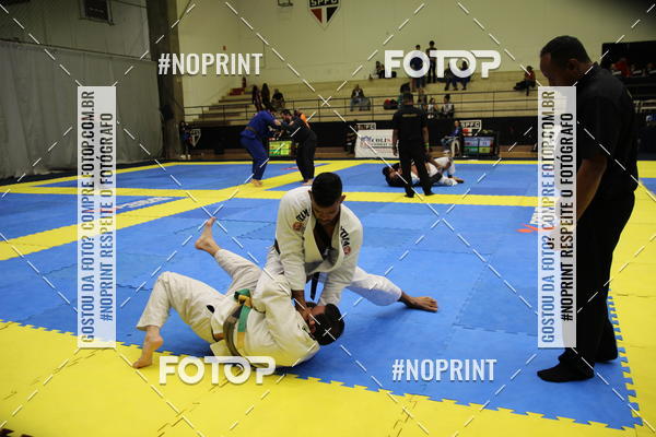 Buy your photos of the eventfight friends on Fotop