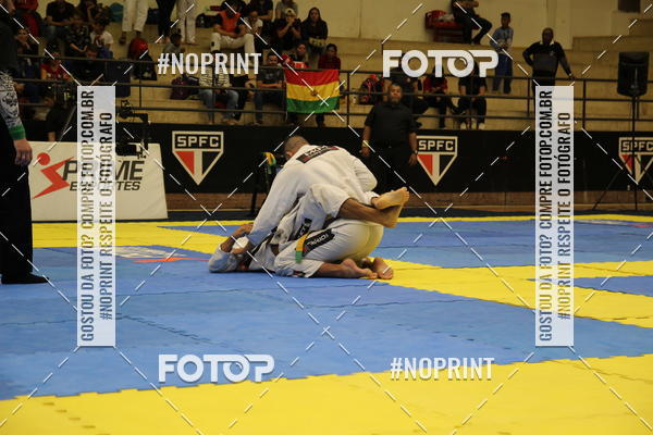 Buy your photos of the eventfight friends on Fotop