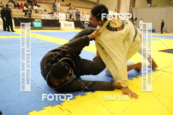 Compre suas fotos do eventofight friends no Fotop