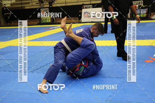 Buy your photos of the eventfight friends on Fotop