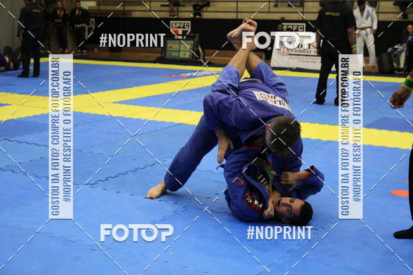 Buy your photos of the eventfight friends on Fotop