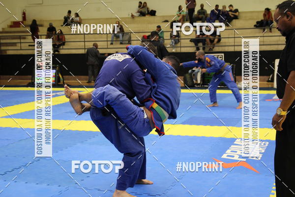 Buy your photos of the eventfight friends on Fotop