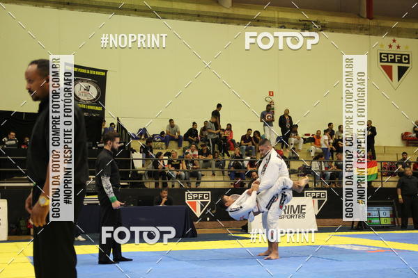 Buy your photos of the eventfight friends on Fotop