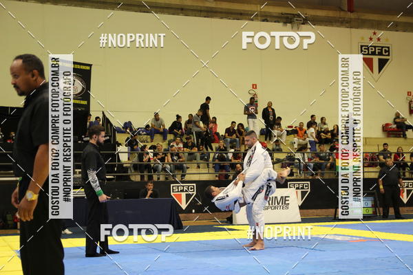 Buy your photos of the eventfight friends on Fotop