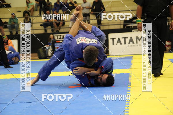 Buy your photos of the eventfight friends on Fotop