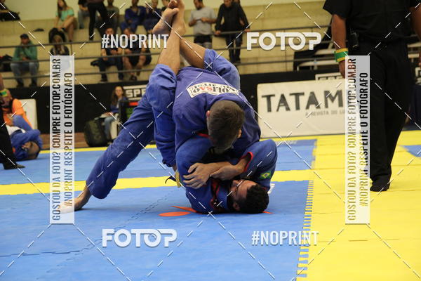 Buy your photos of the eventfight friends on Fotop