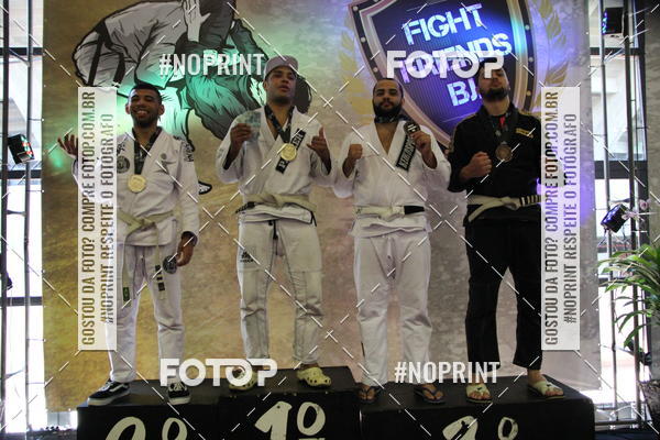 Buy your photos of the eventfight friends on Fotop